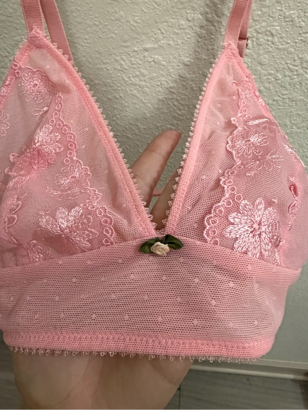 New Forever 21 Pink Floral Bra